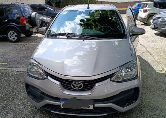 TOYOTA ETIOS 1.3 X 16V FLEX 4P MANUAL TOYOTA ETIOS 1.3 X 16V FLEX 4P MANUAL
